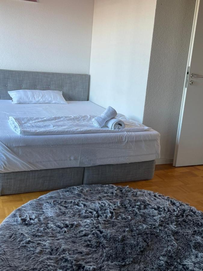 Flyhigh Apartment Stuttgart Buitenkant foto